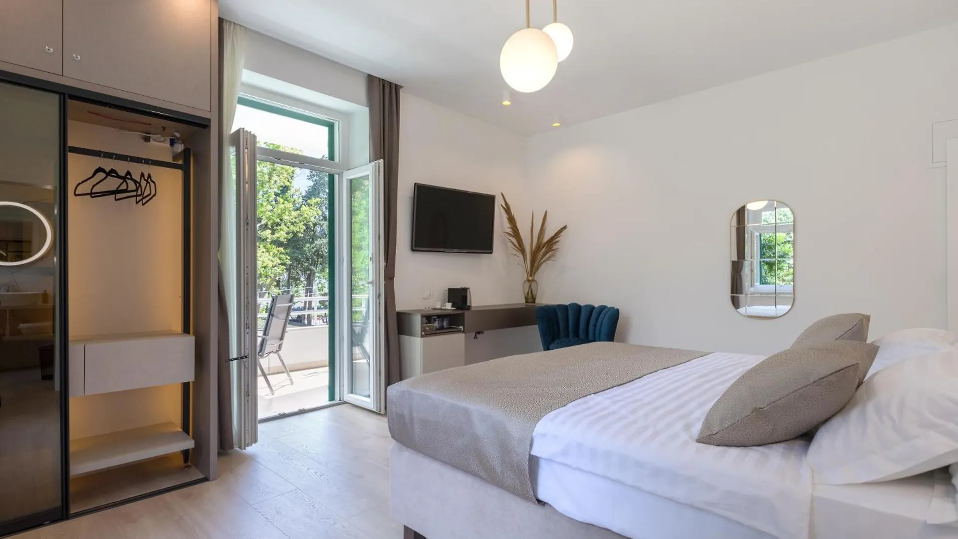 Green Park Luxury Rooms 2 Σπλιτ 4*,  Κροατία